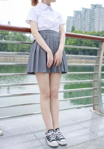 年轻的婶子_国产剧在线播放观看