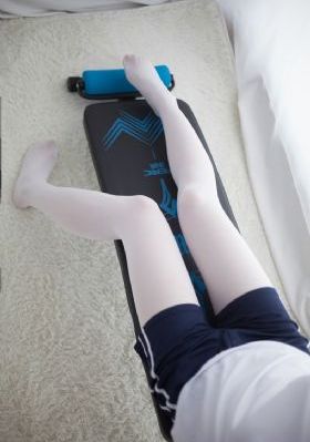 新婚少妇粉嫩浑圆饱满_4K迅雷电影在线