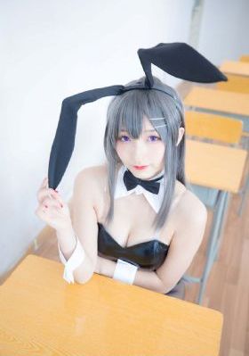 杨贵妃淫吏_十万网红美女美酱
